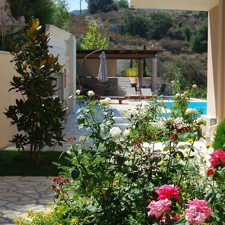 Apartment Elli's Luxury Houses Petani Beach Vovikes