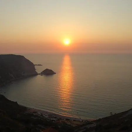 Elli's Luxury Houses Petani Beach