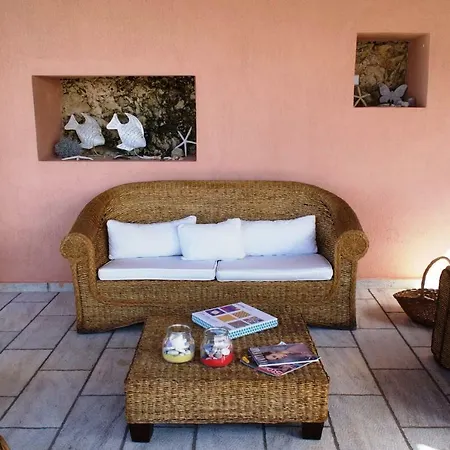 Elli's Luxury Houses Petani Beach Apartment *