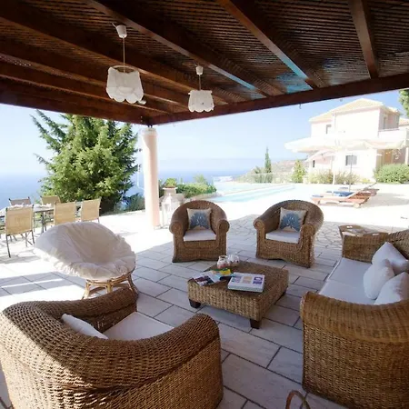 Elli's Luxury Houses Petani Beach Apartmán *