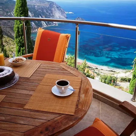 Elli's Luxury Houses Petani Beach Vóvikes