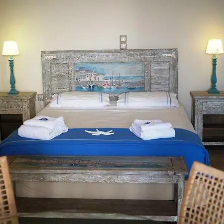 Elli's Luxury Houses Petani Beach * Vovikes