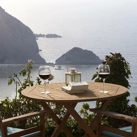 Elli's Luxury Houses Petani Beach Apartmán *